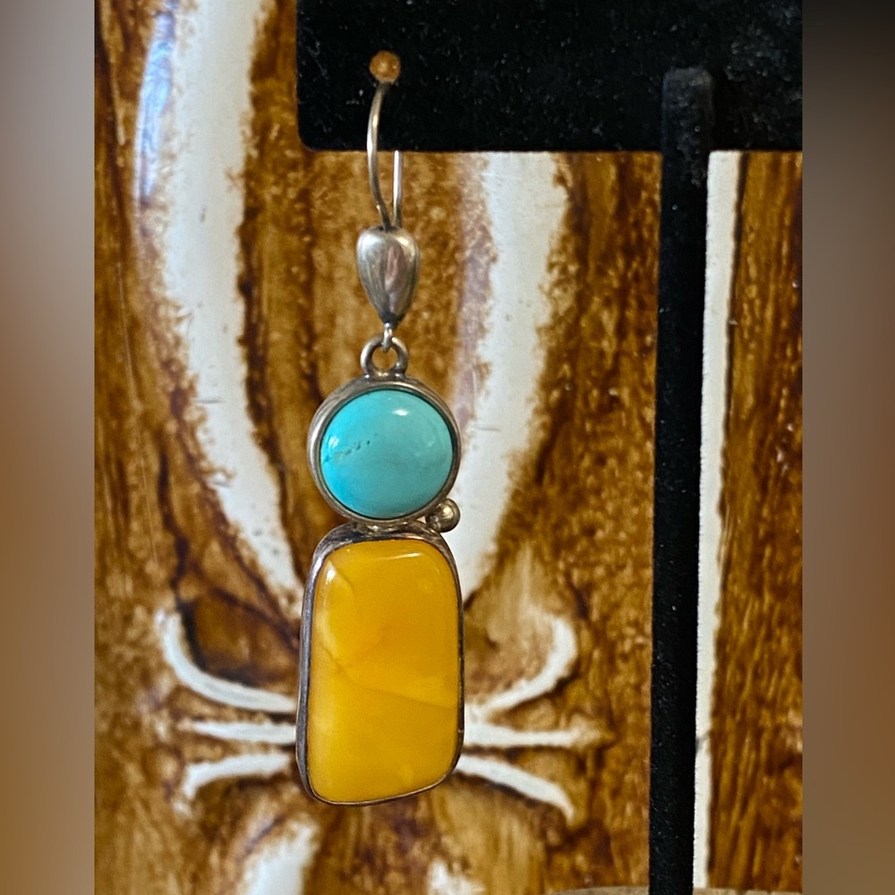 Vintage Turquoise and Butterscotch Amber Sterling Earrings - Picture 2 of 9